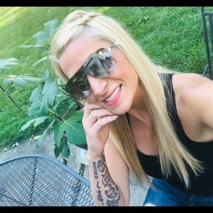 Meet your Posher, Michelle